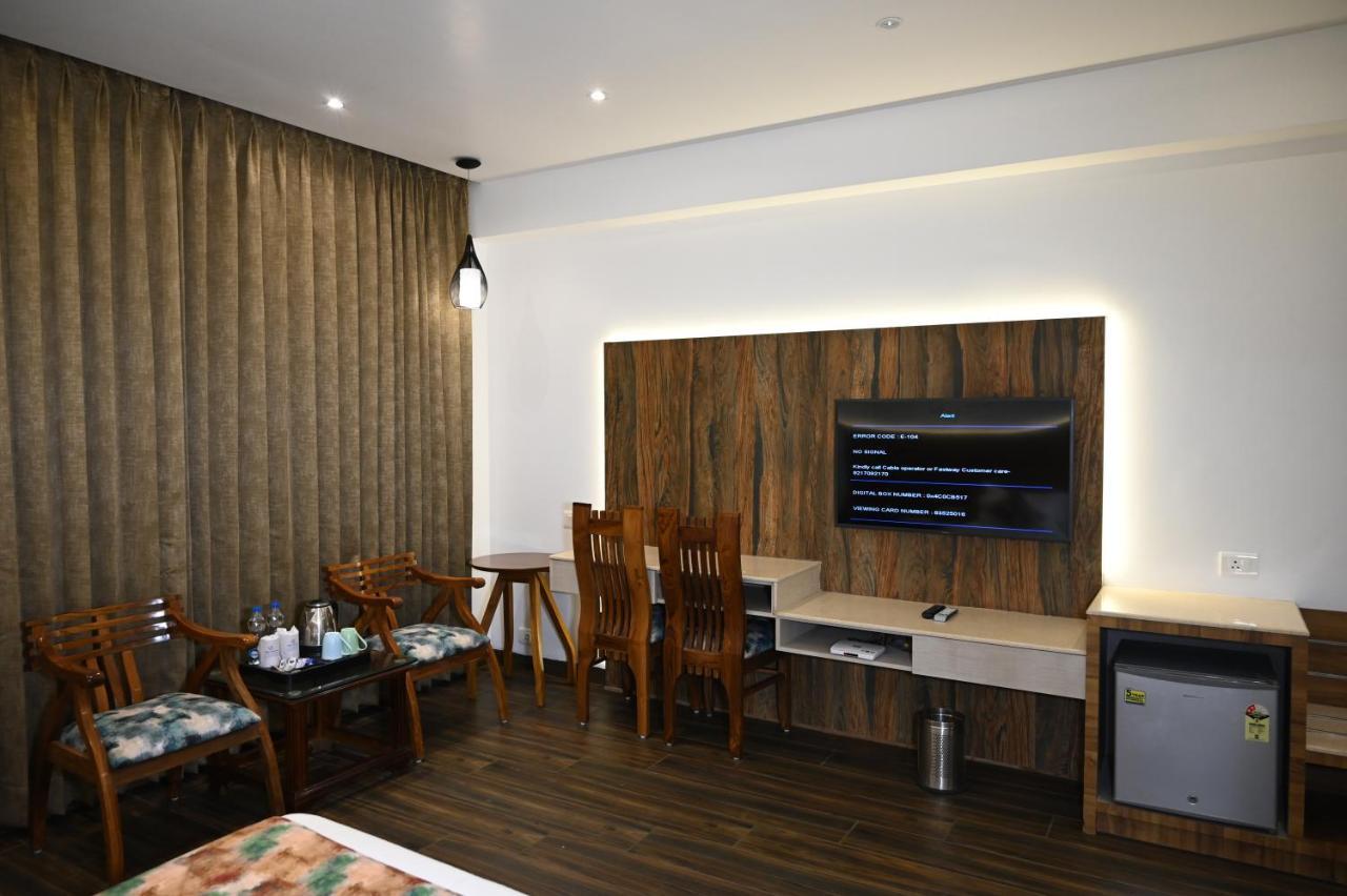 Hotel Lawrence Amritsar Exterior foto